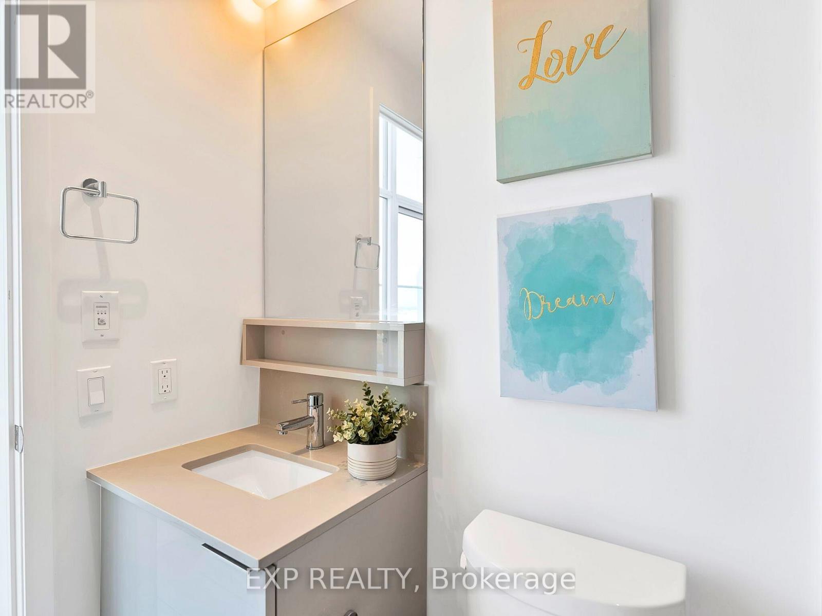 #UNIT 811 950 PORTAGE PARKWAY - 22
