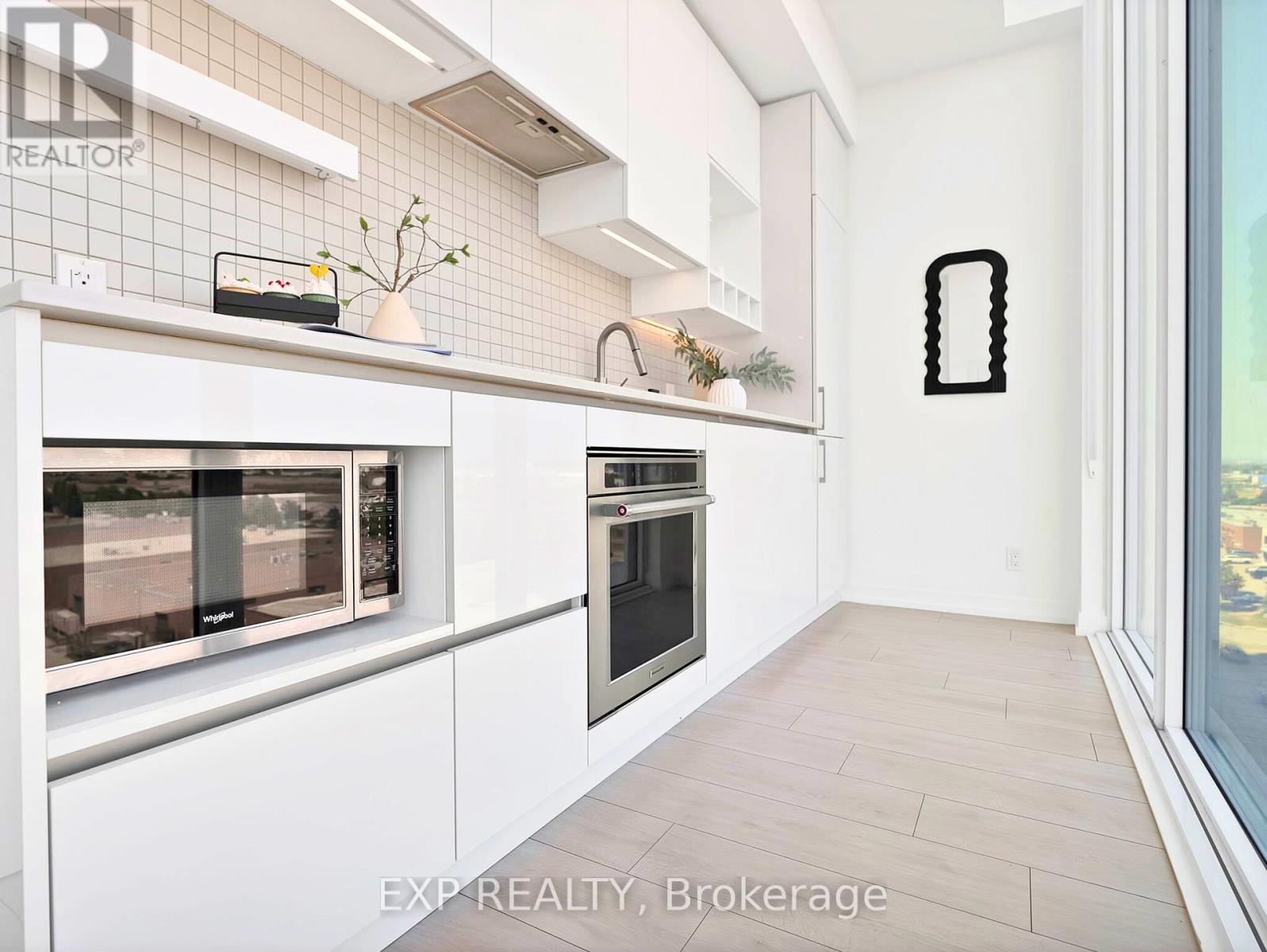 #UNIT 811 950 PORTAGE PARKWAY - 9