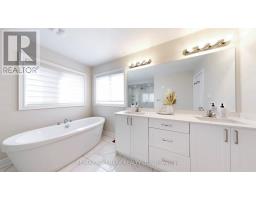 61 Mac Campbell Way, Bradford West Gwillimbury, ON L3Z4M6 Photo 18