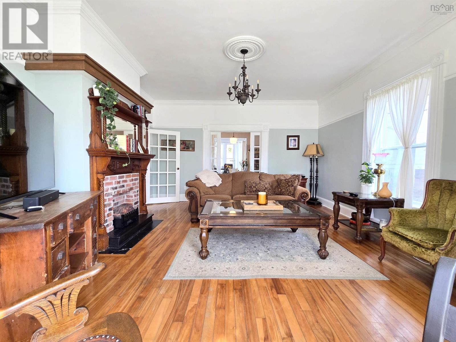 Property 17 of 49 of 179-181 East Victoria Street