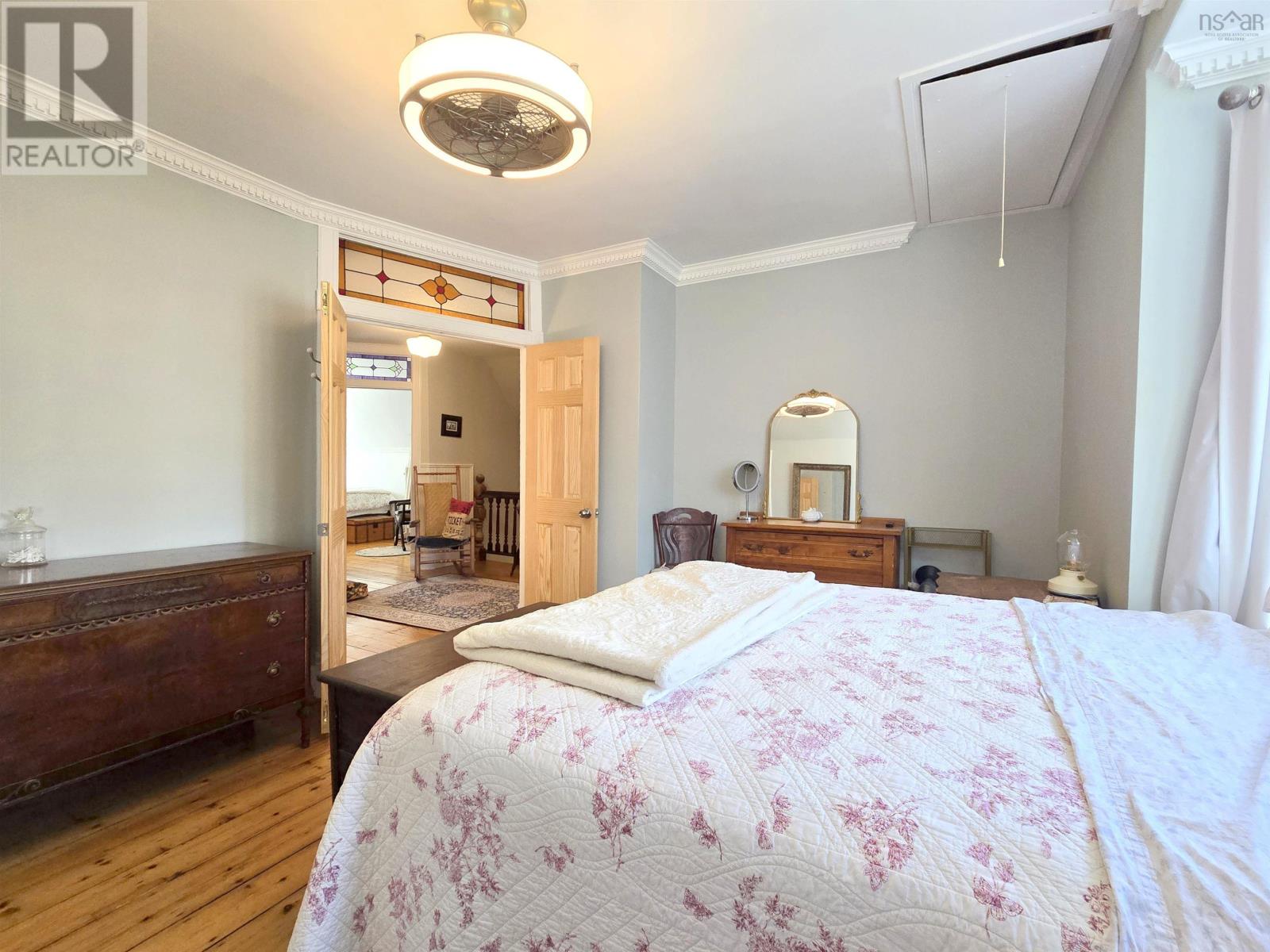 Property 21 of 49 of 179-181 East Victoria Street