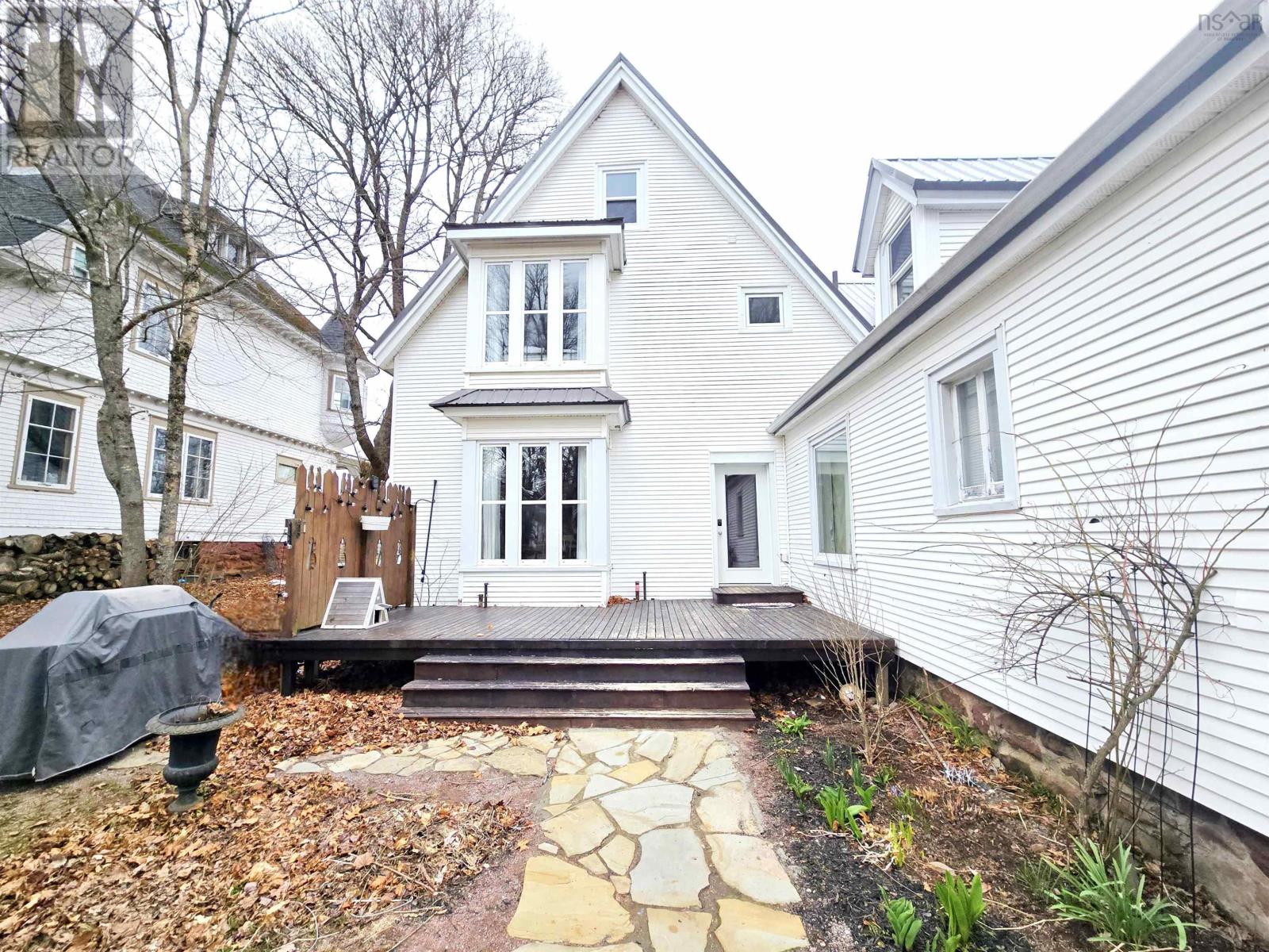 Property 4 of 49 of 179-181 East Victoria Street