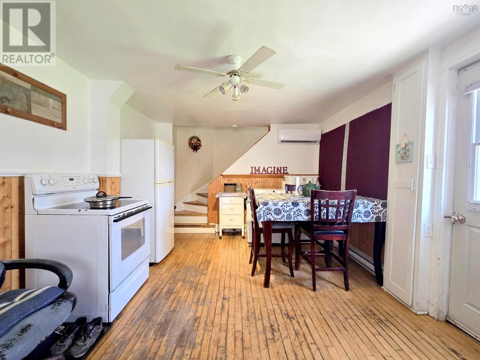 Property 44 of 49 of 179-181 East Victoria Street