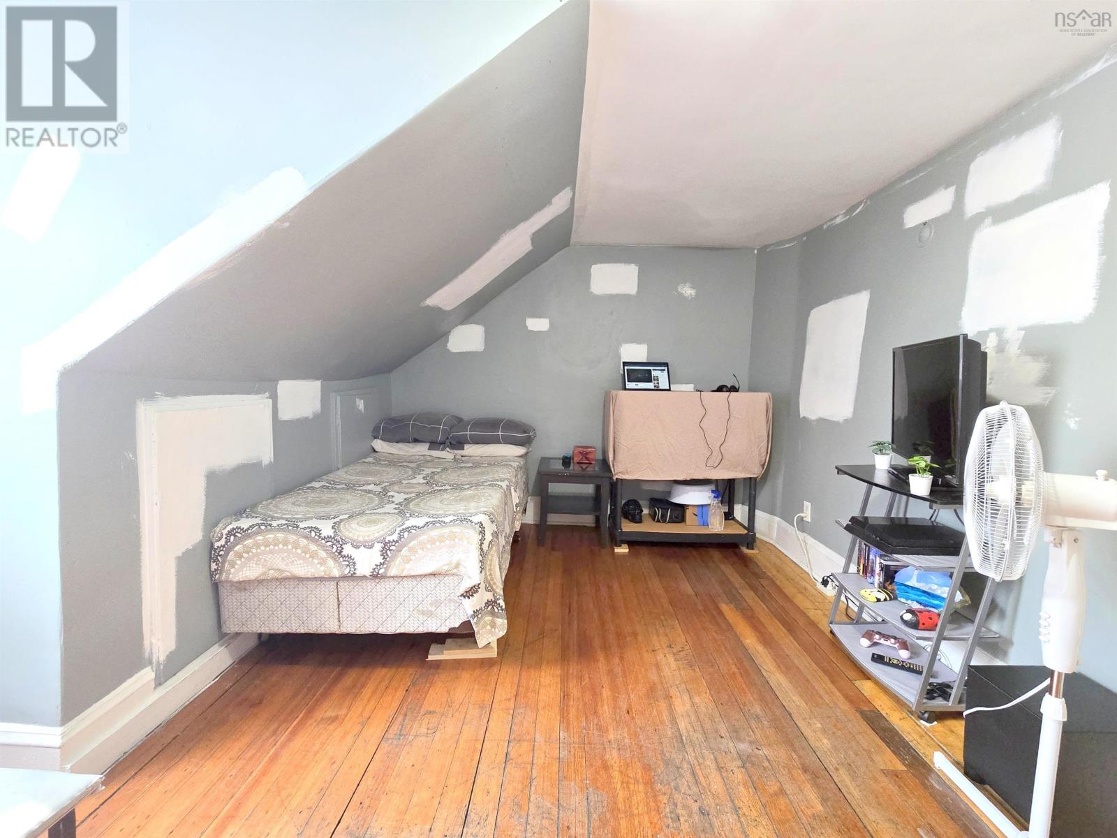 Property 46 of 49 of 179-181 East Victoria Street