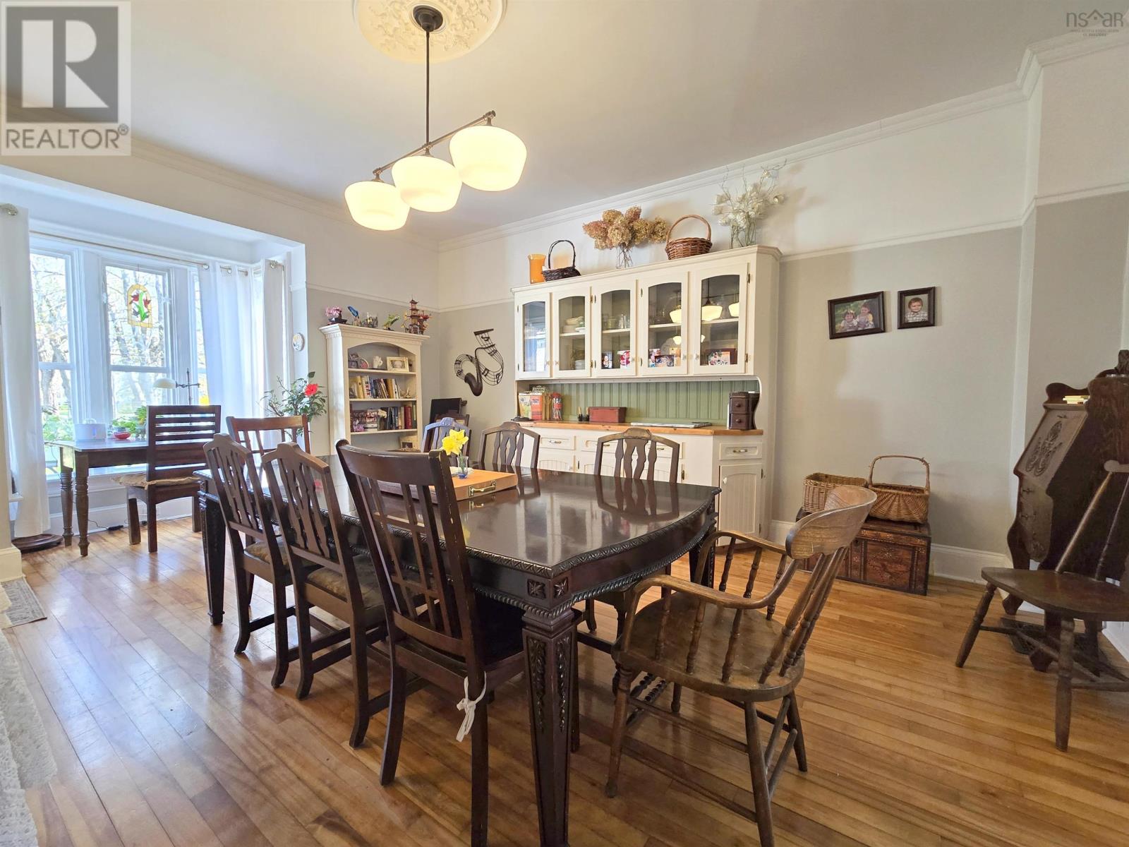 Property 15 of 49 of 179-181 East Victoria Street