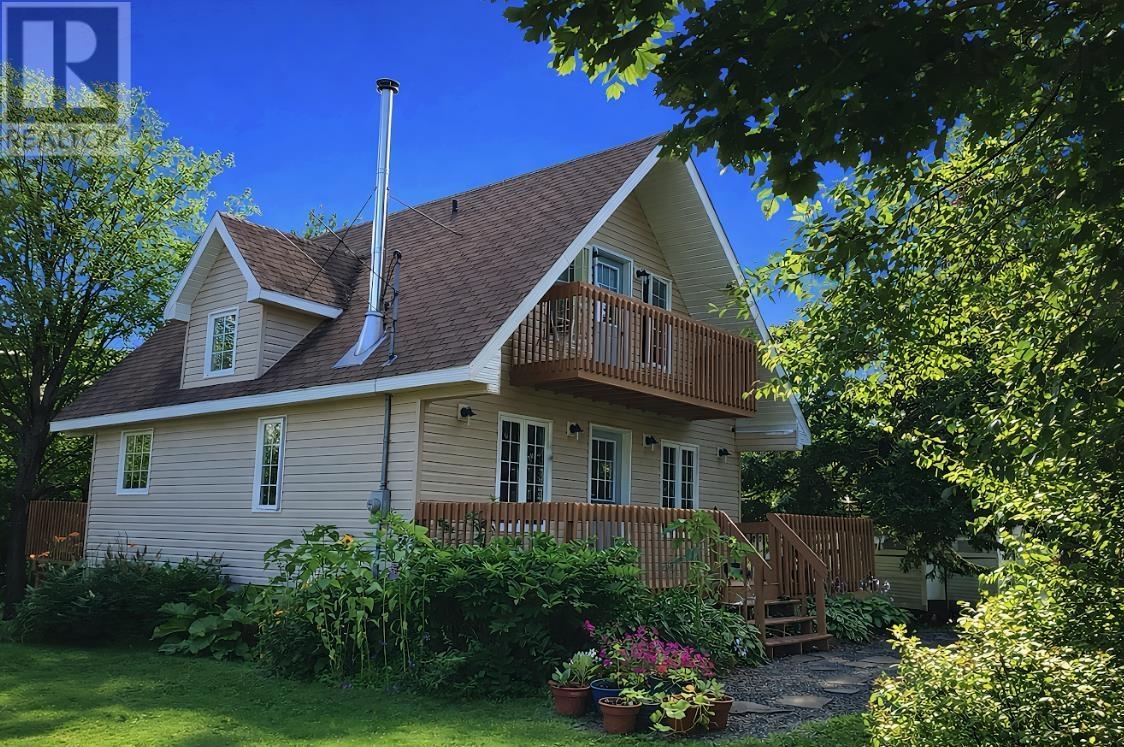 Property photo of 24 Mitchell Island Loop