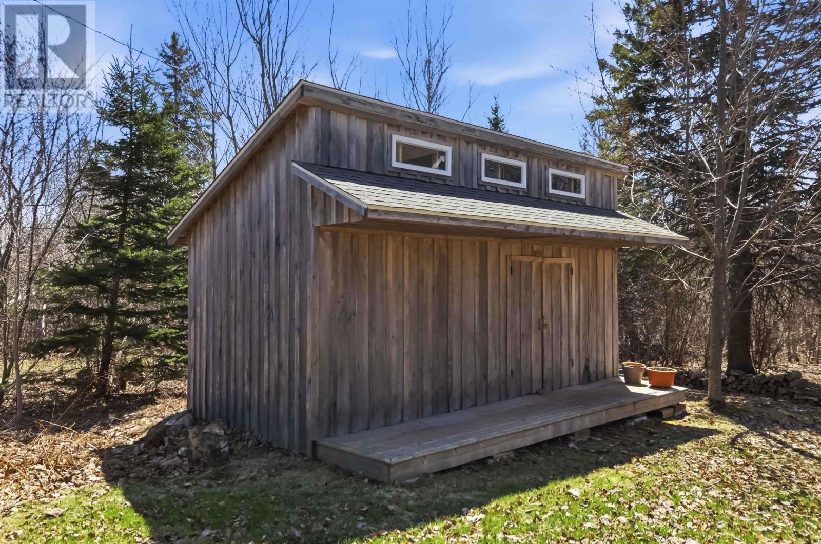 Property 29 of 35 of 24 Mitchell Island Loop