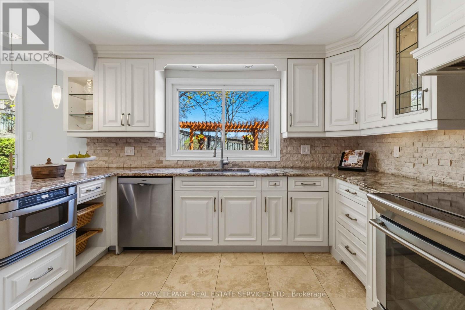 4330 SPINNINGDALE COURT - 11