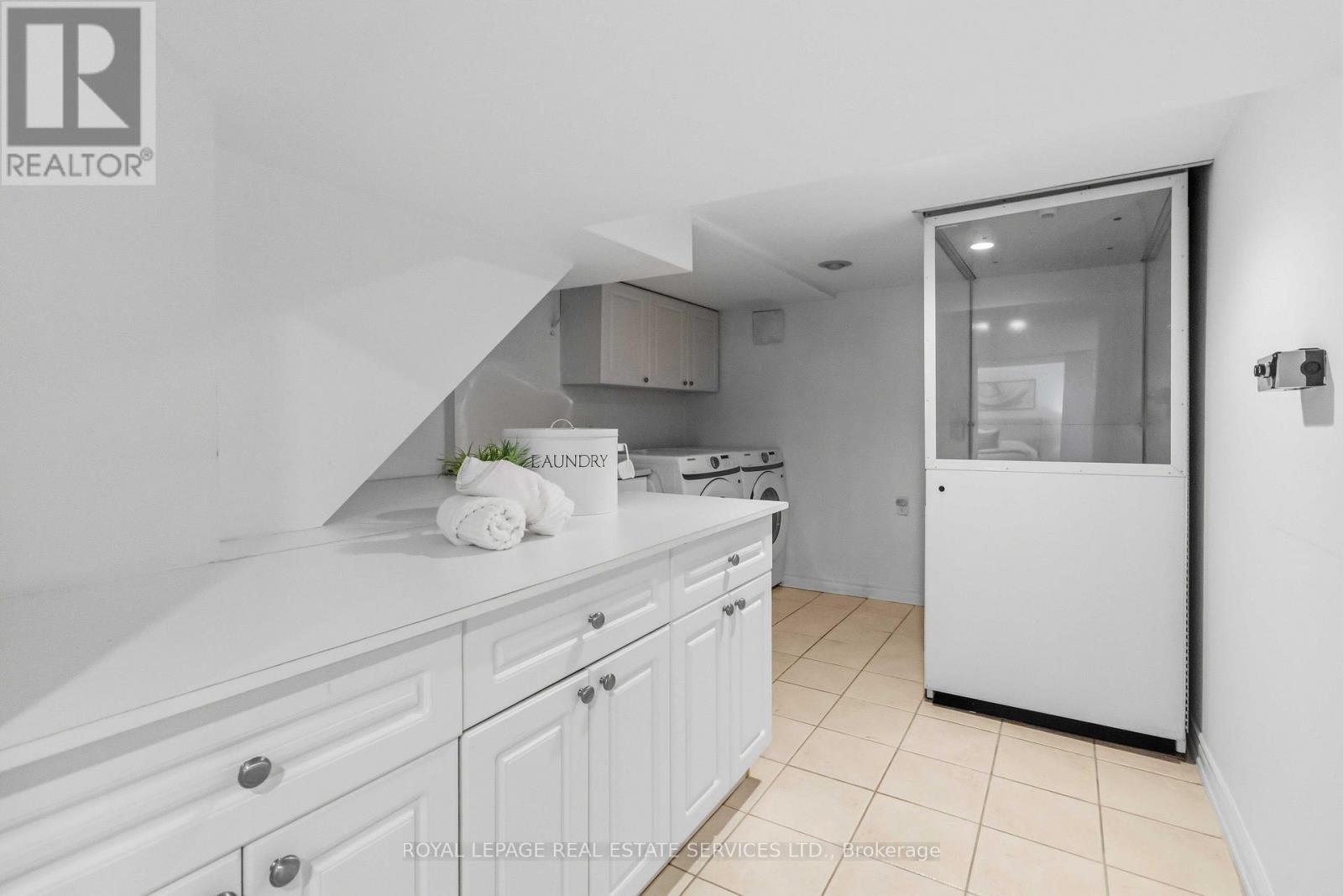 4330 SPINNINGDALE COURT - 40