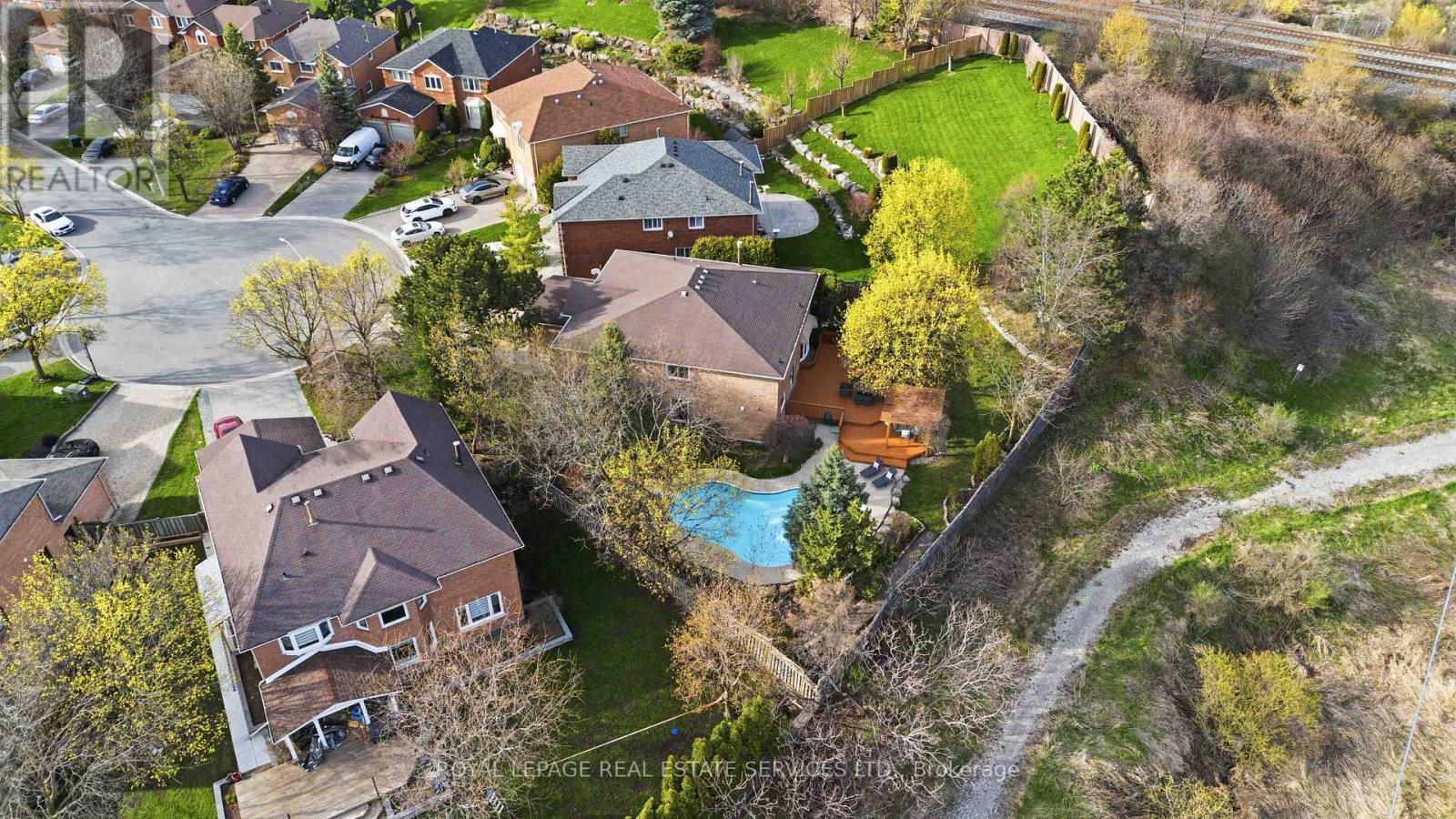 4330 SPINNINGDALE COURT - 46