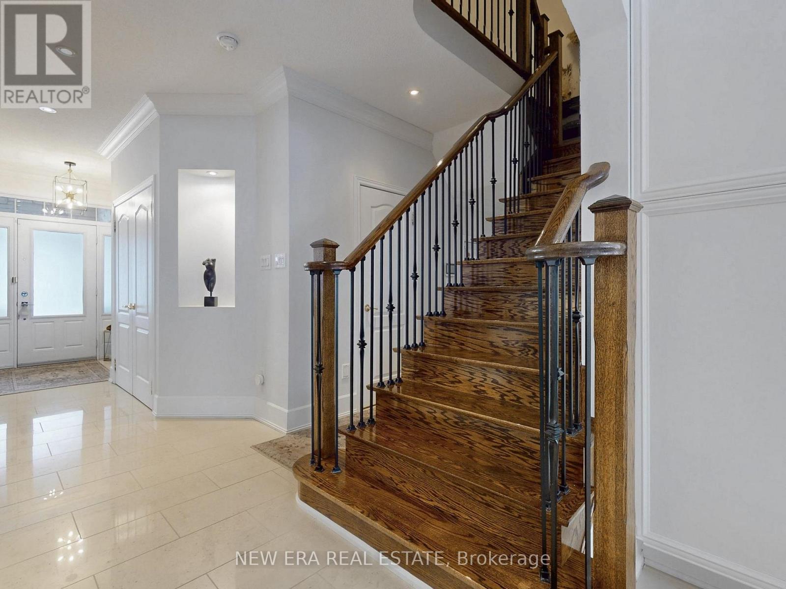 57 HAWKRIDGE TRAIL - 18