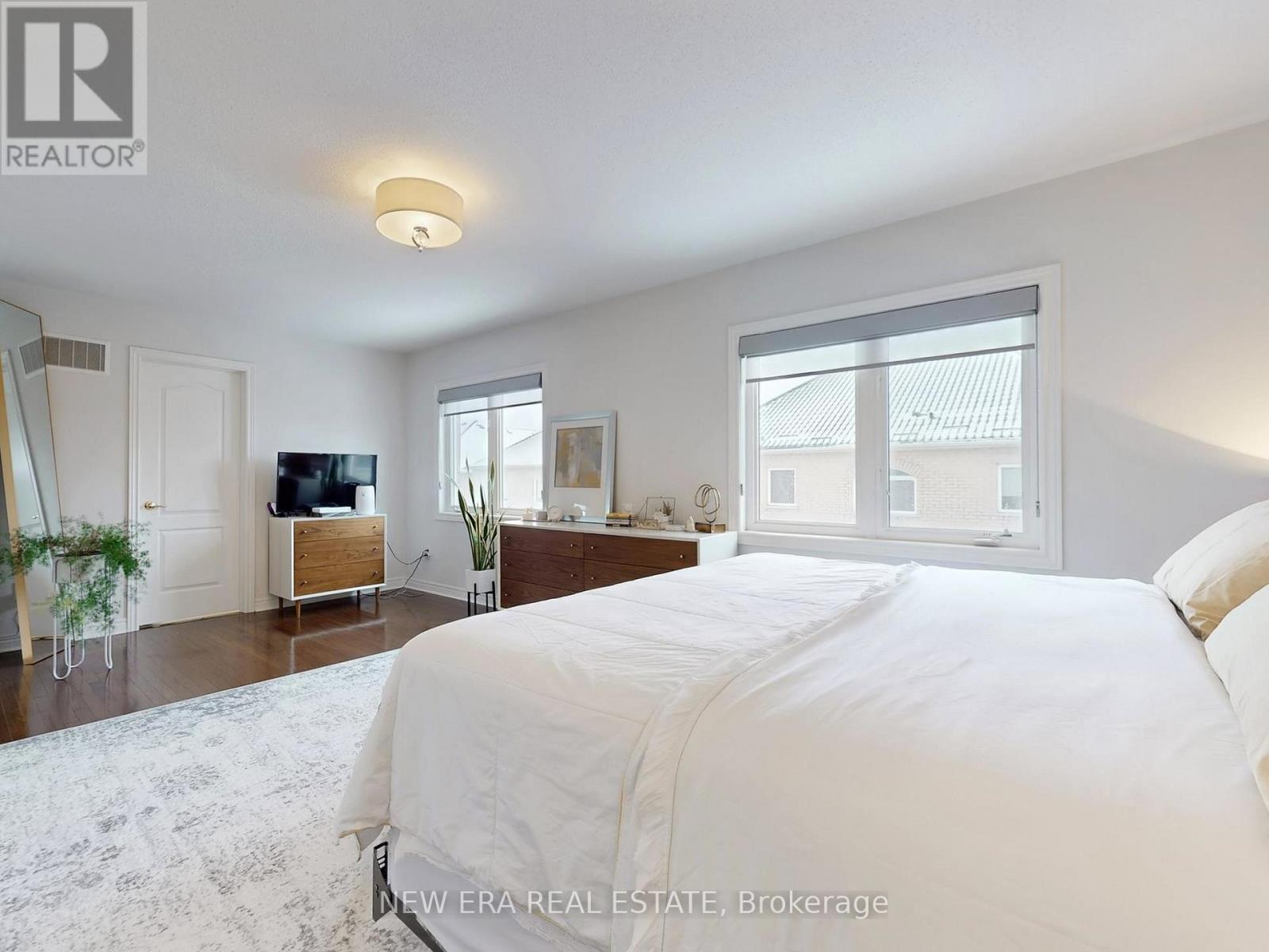 57 HAWKRIDGE TRAIL - 22