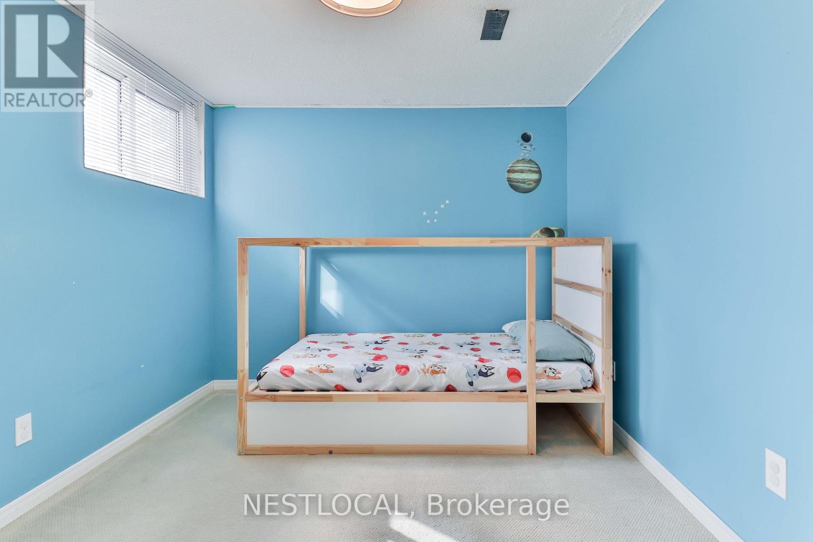 1286 LANDFAIR CRESCENT - 18