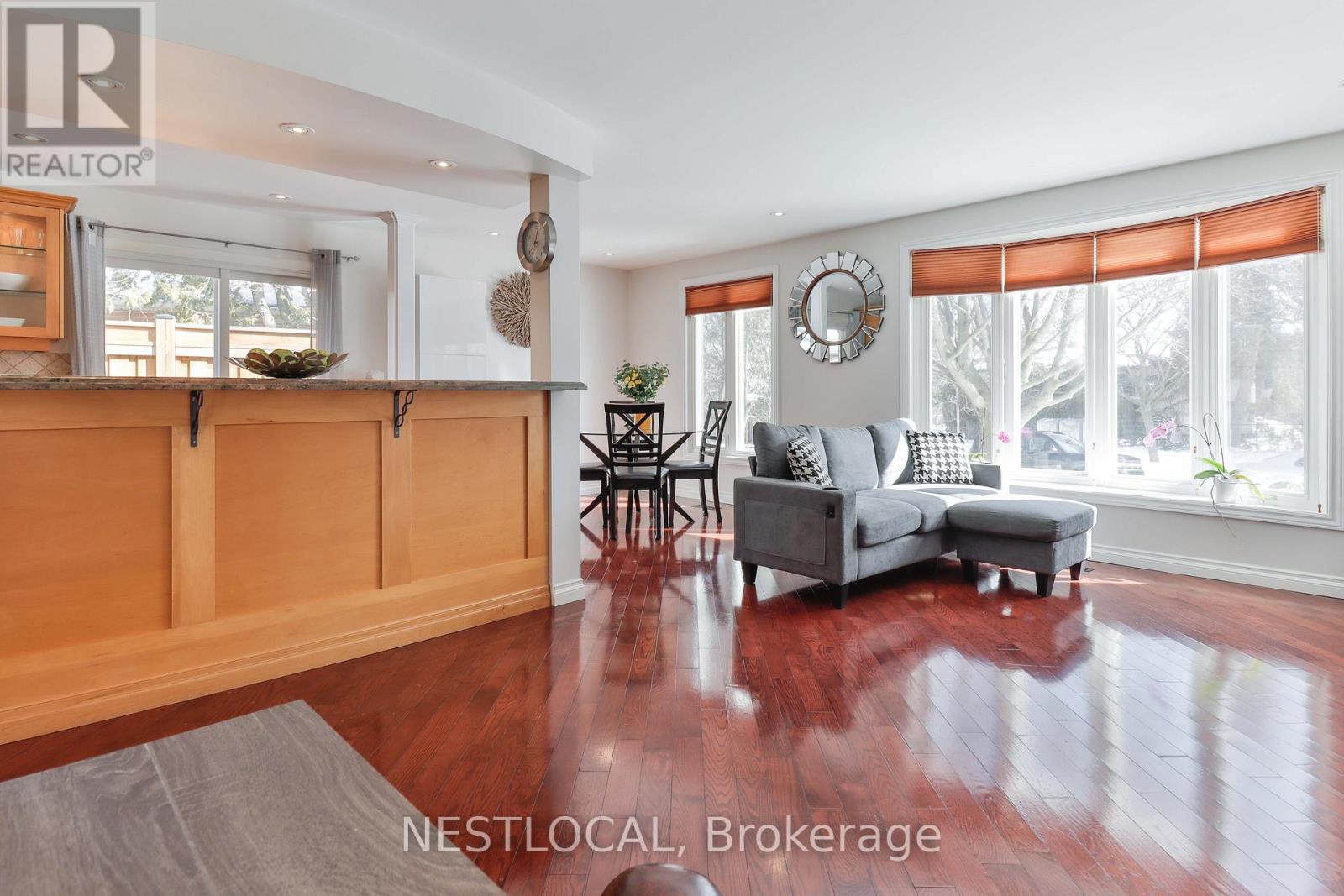1286 LANDFAIR CRESCENT - 3