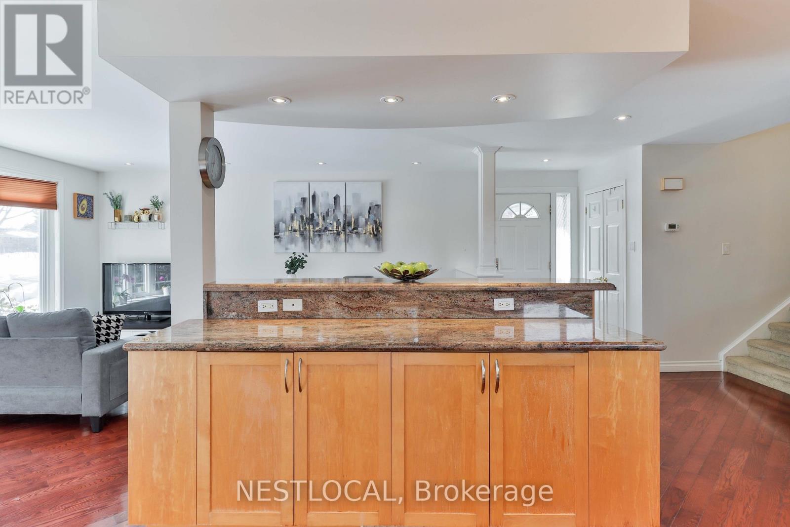 1286 LANDFAIR CRESCENT - 9