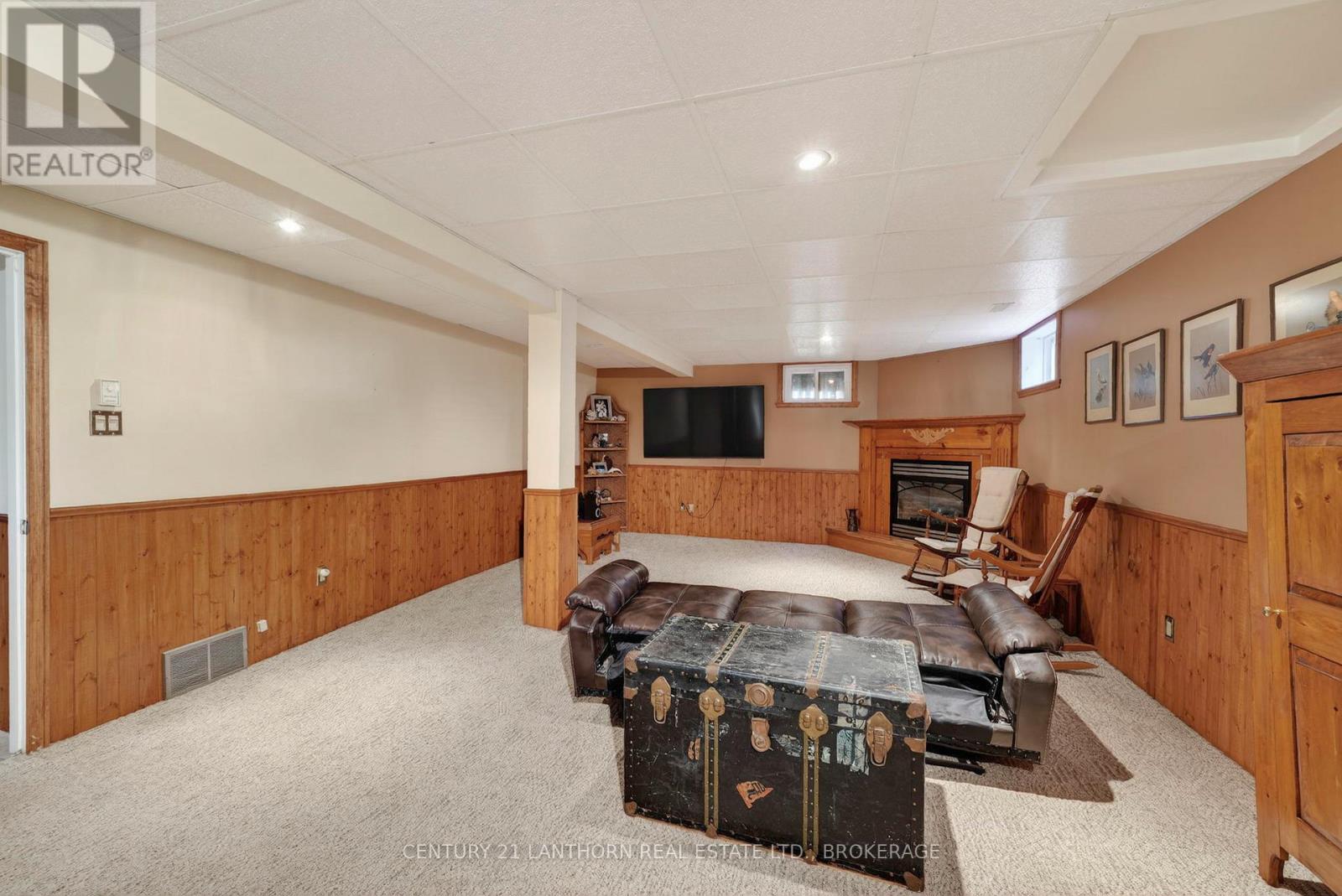 417 BEACH AVENUE — photo 27