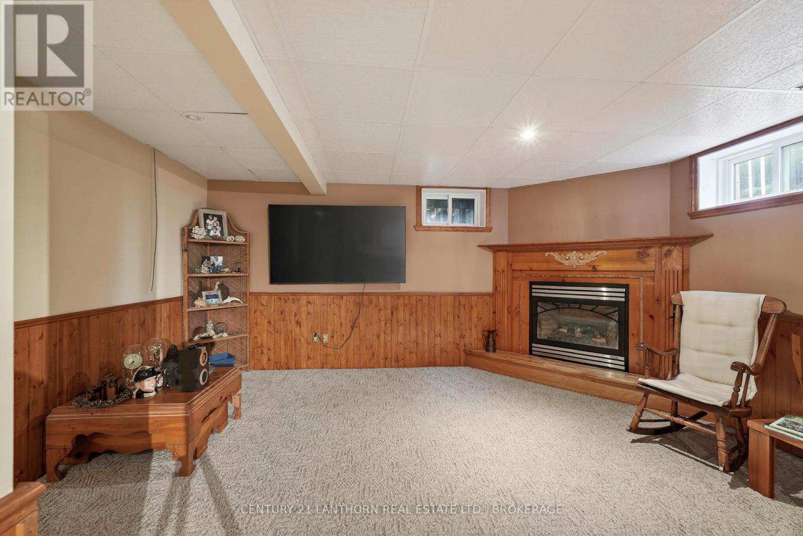 417 BEACH AVENUE — photo 29