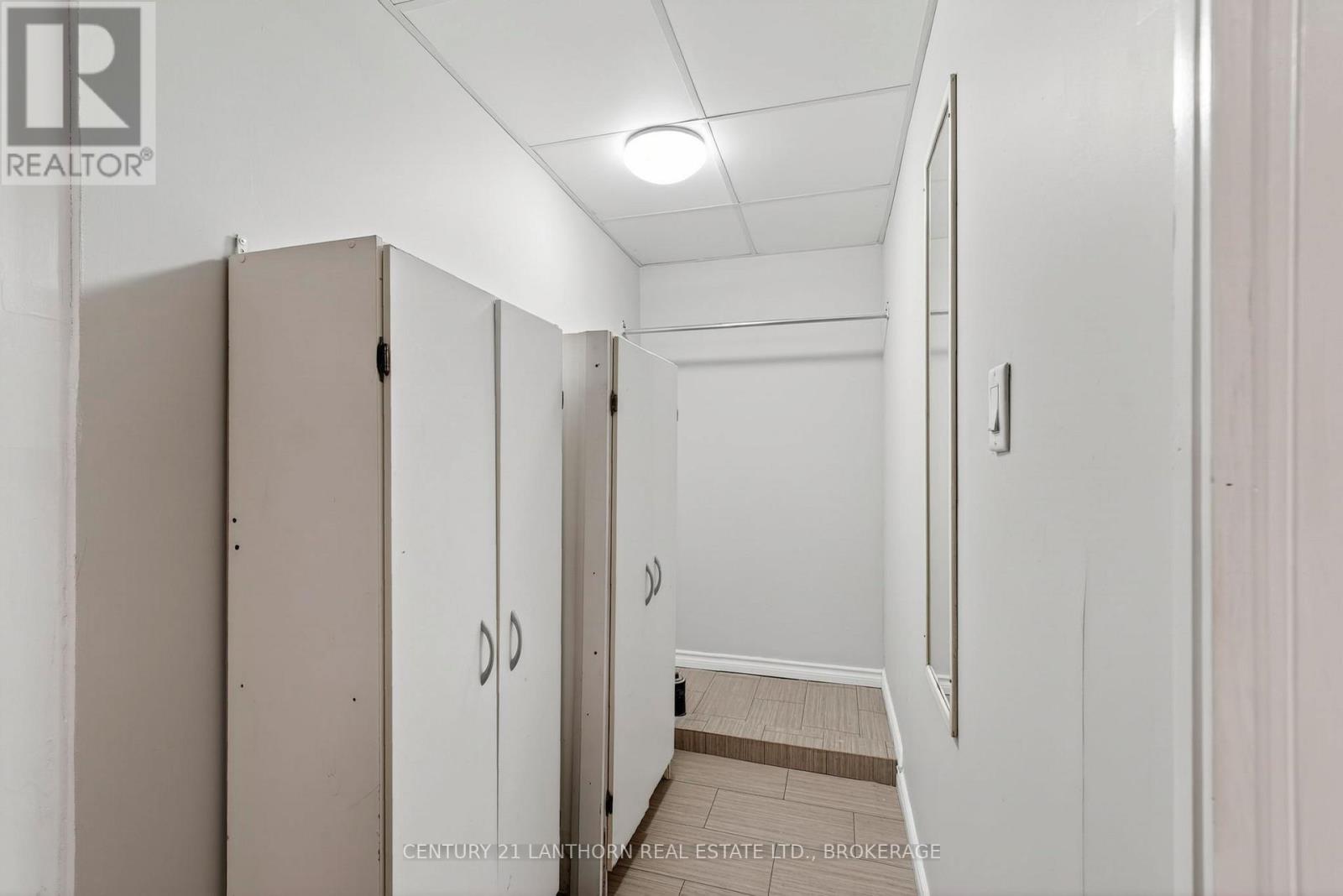 417 BEACH AVENUE — photo 36