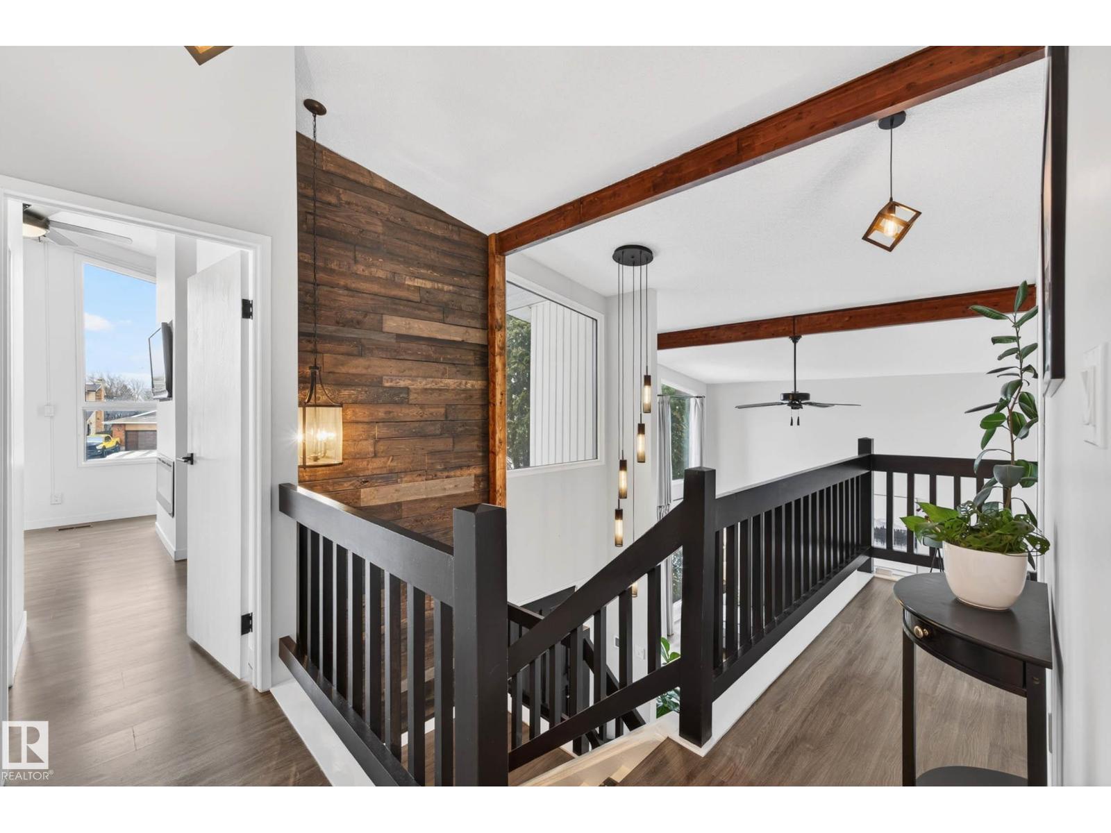 6118 37A AV NW - 35