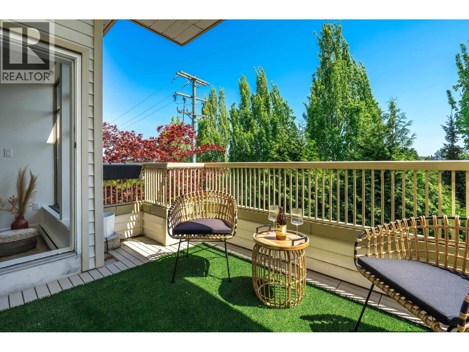 #301-1118 55 Street, Delta