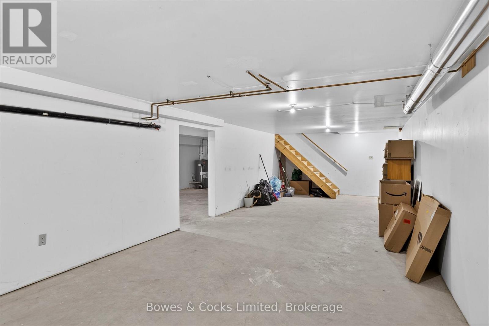 269 CHARLOTTE STREET — photo 29