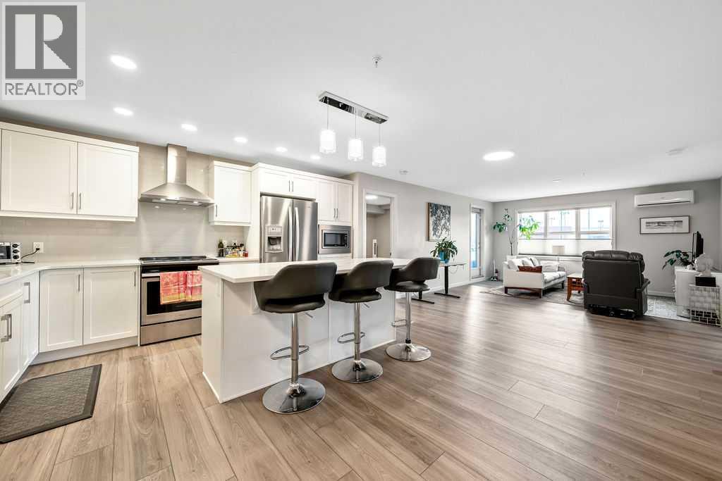 2112, 10 Market Boulevard SE - photo 3