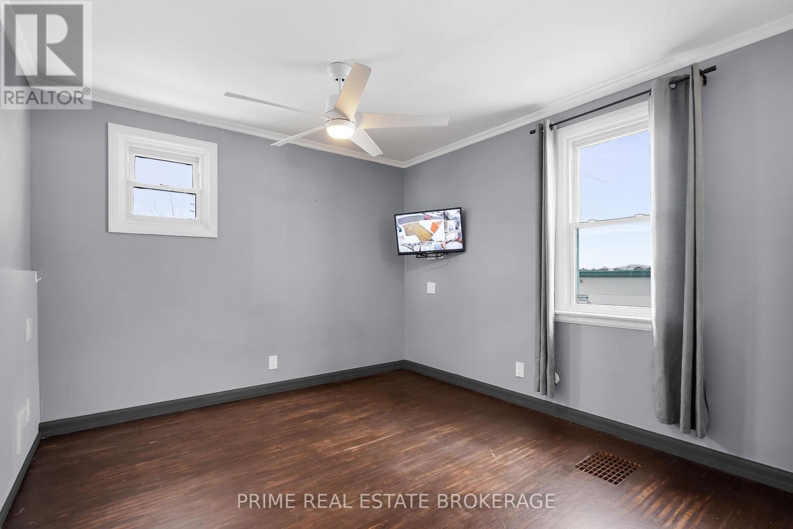 361 SPRUCE STREET - 22