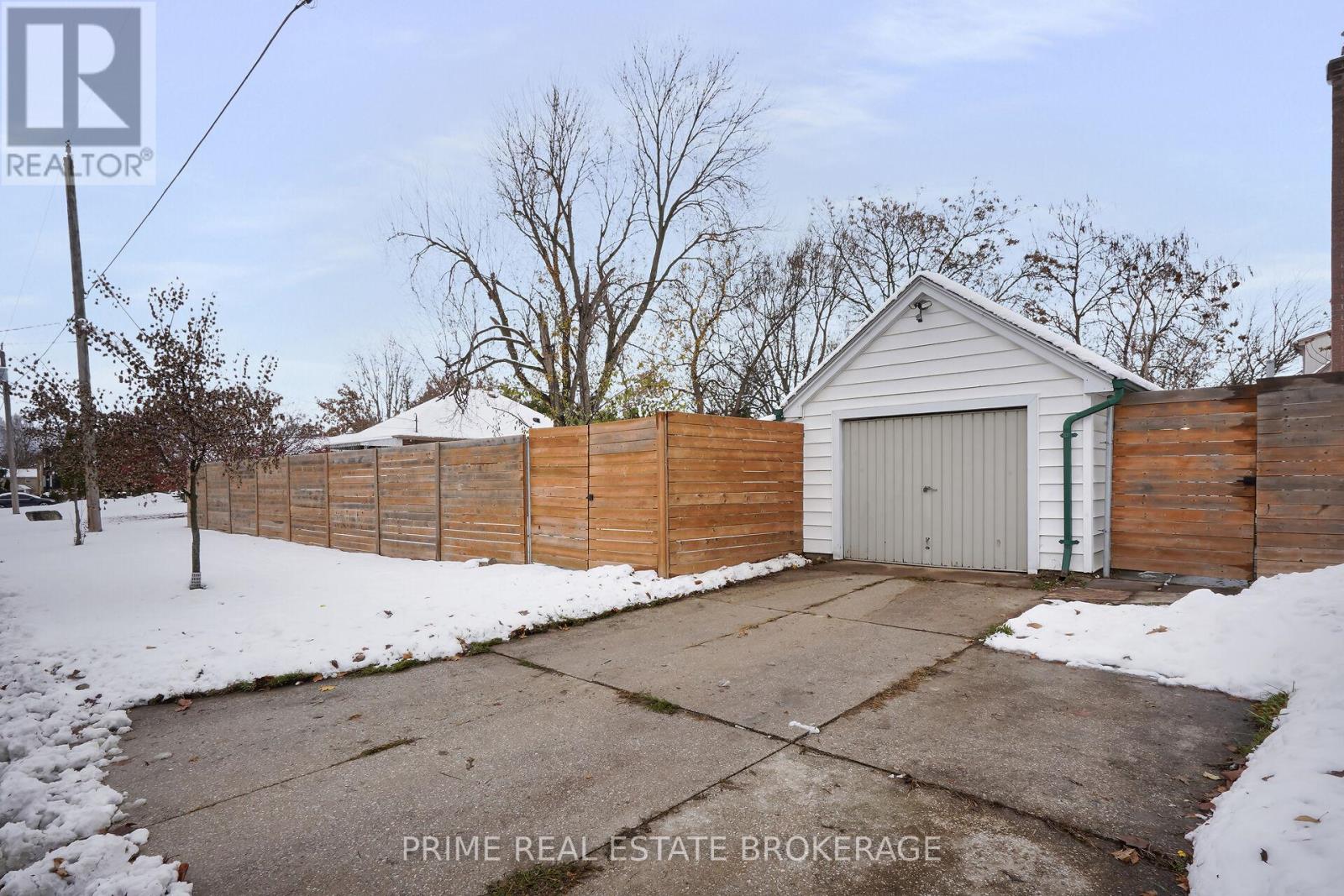 361 SPRUCE STREET - 4