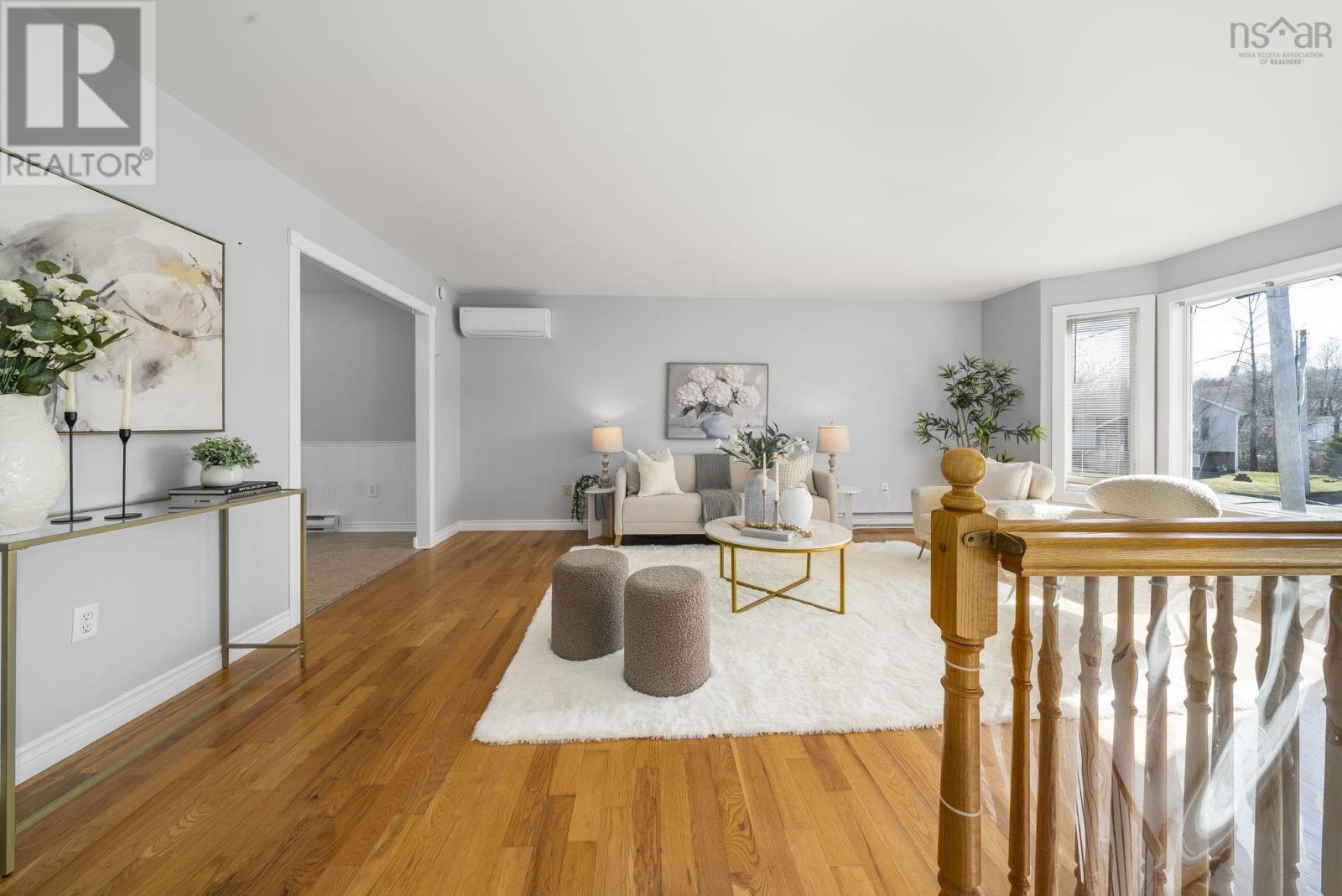 Property 3 of 44 of 36 Headings Court