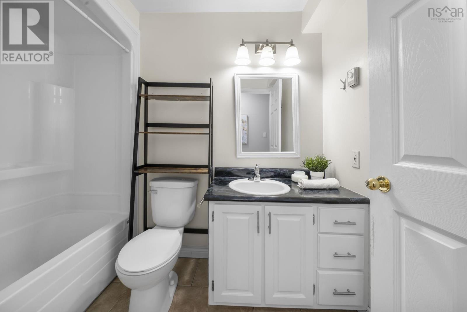 Property 30 of 44 of 36 Headings Court