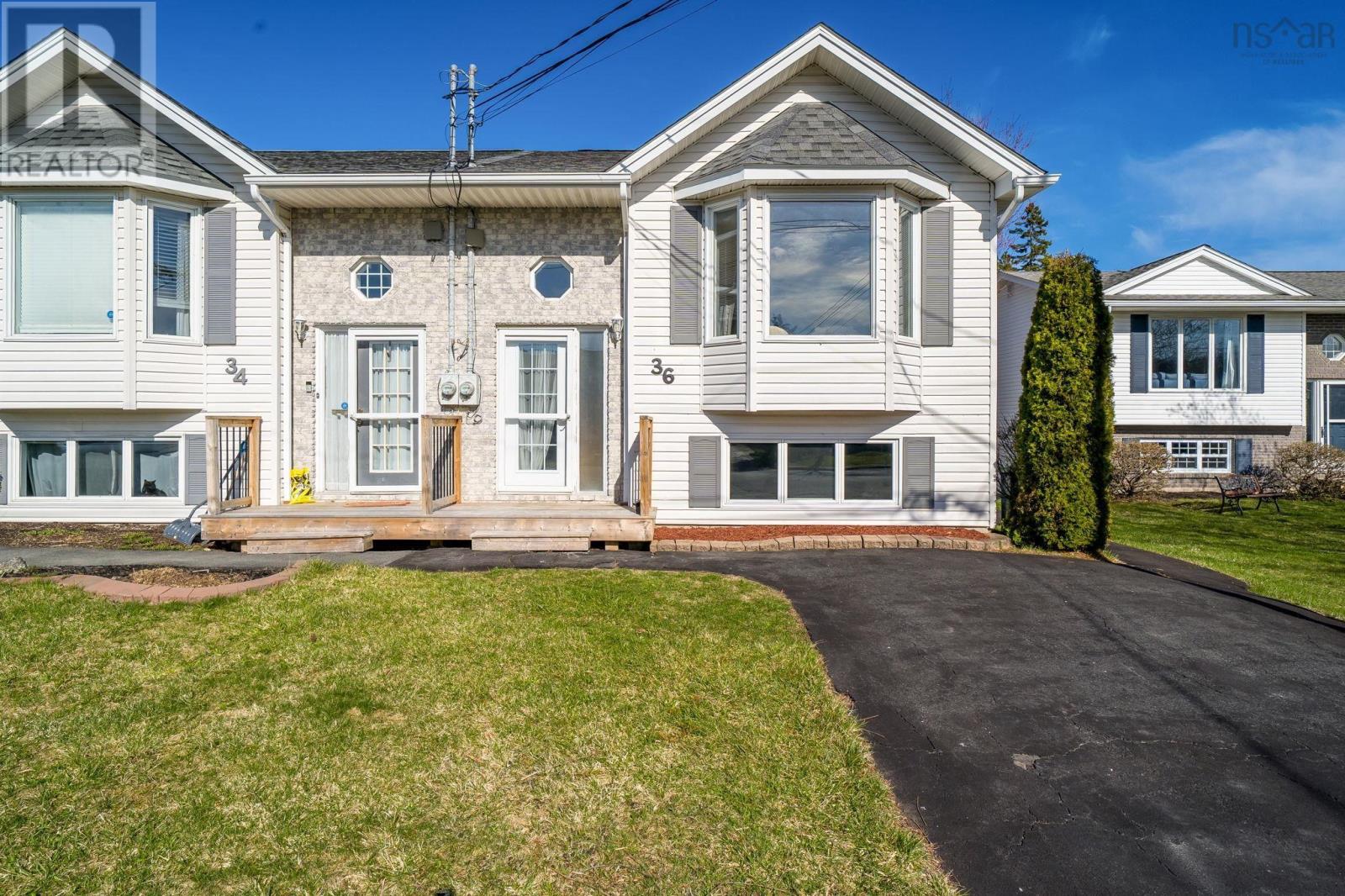 Property 36 of 44 of 36 Headings Court