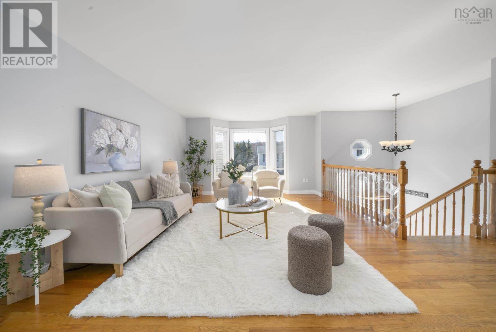 Property 5 of 44 of 36 Headings Court