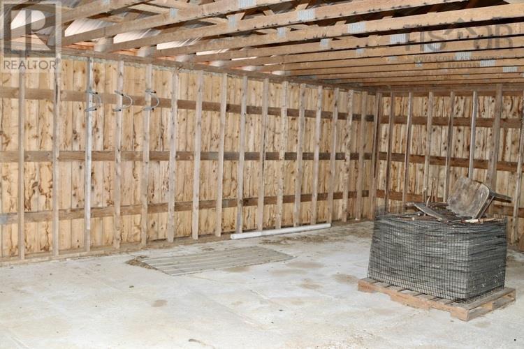 Property 8 of 24 of 1253 Hilltown Road