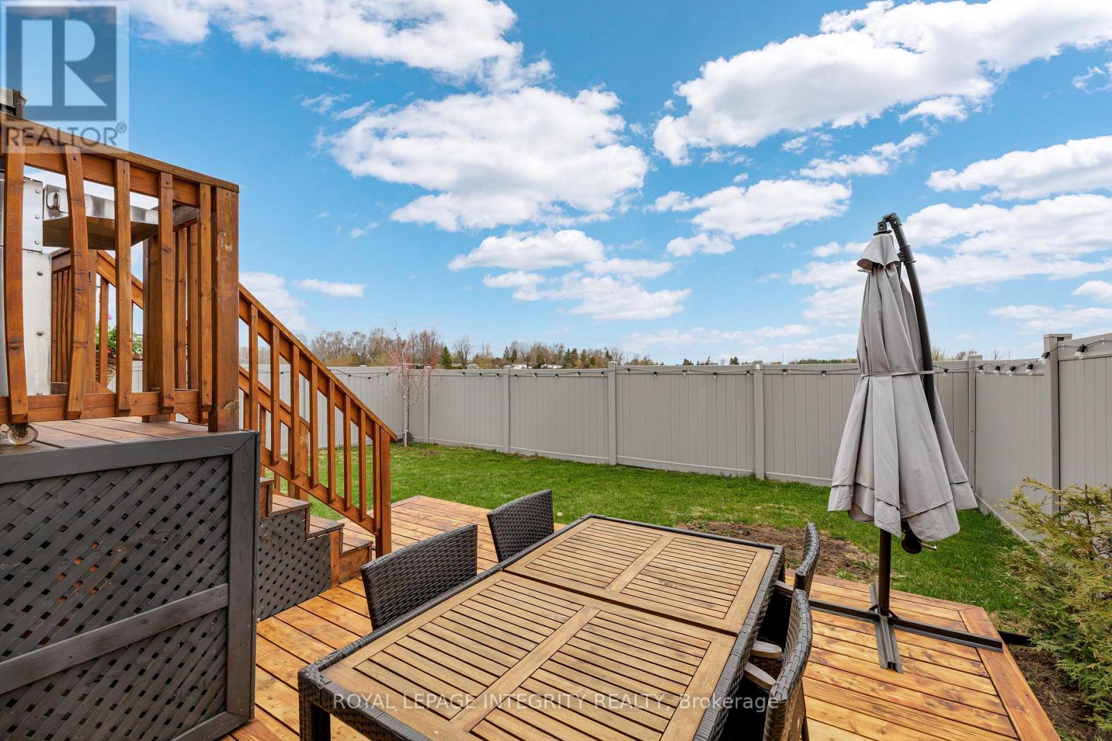 440 ARORA CRESCENT - 33