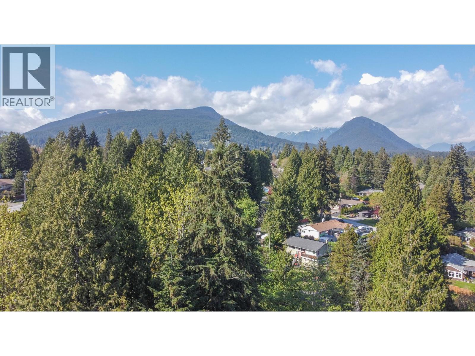 1352 E 16TH STREET, North Vancouver