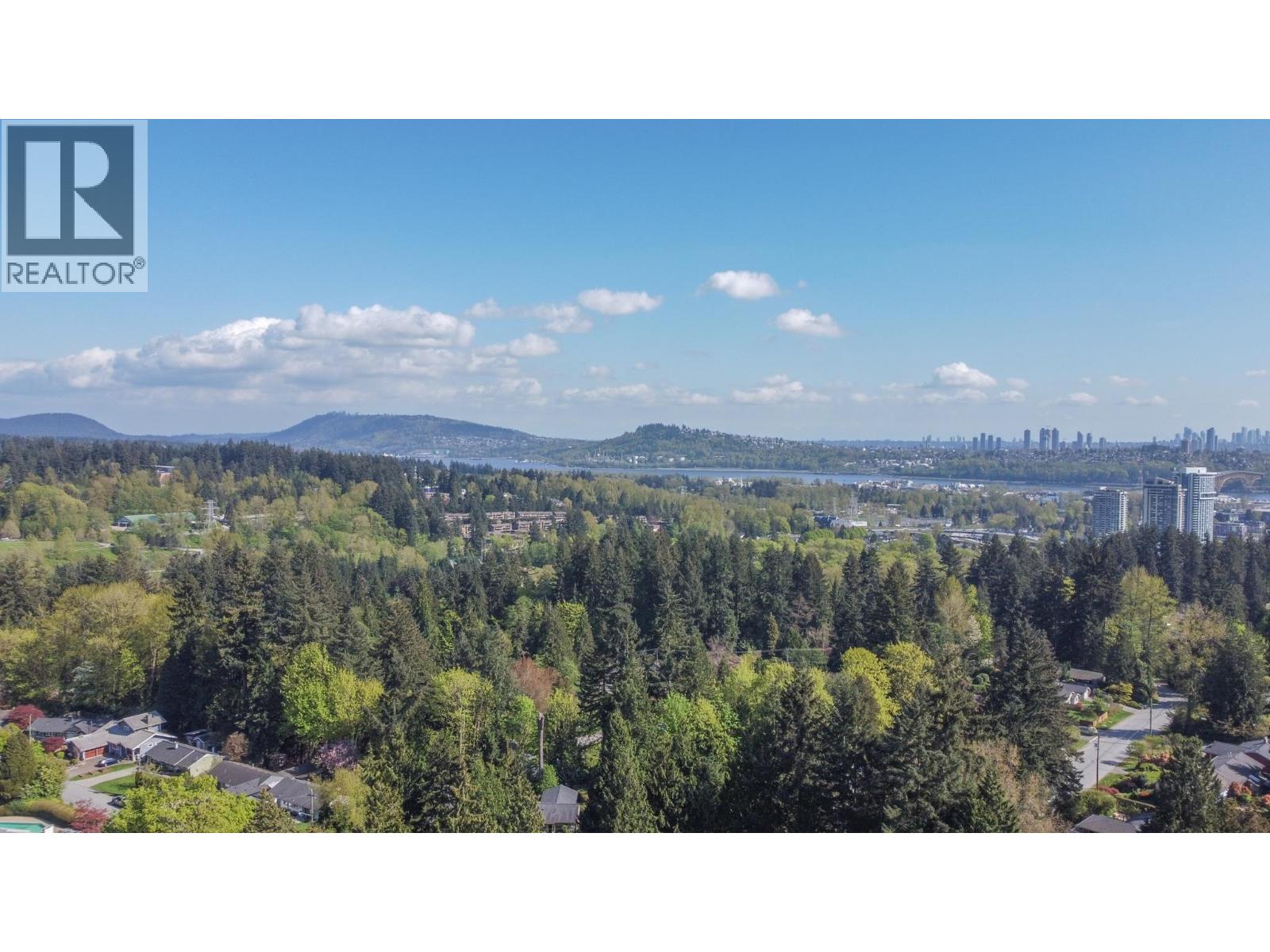 1352 16TH Street - photo 2