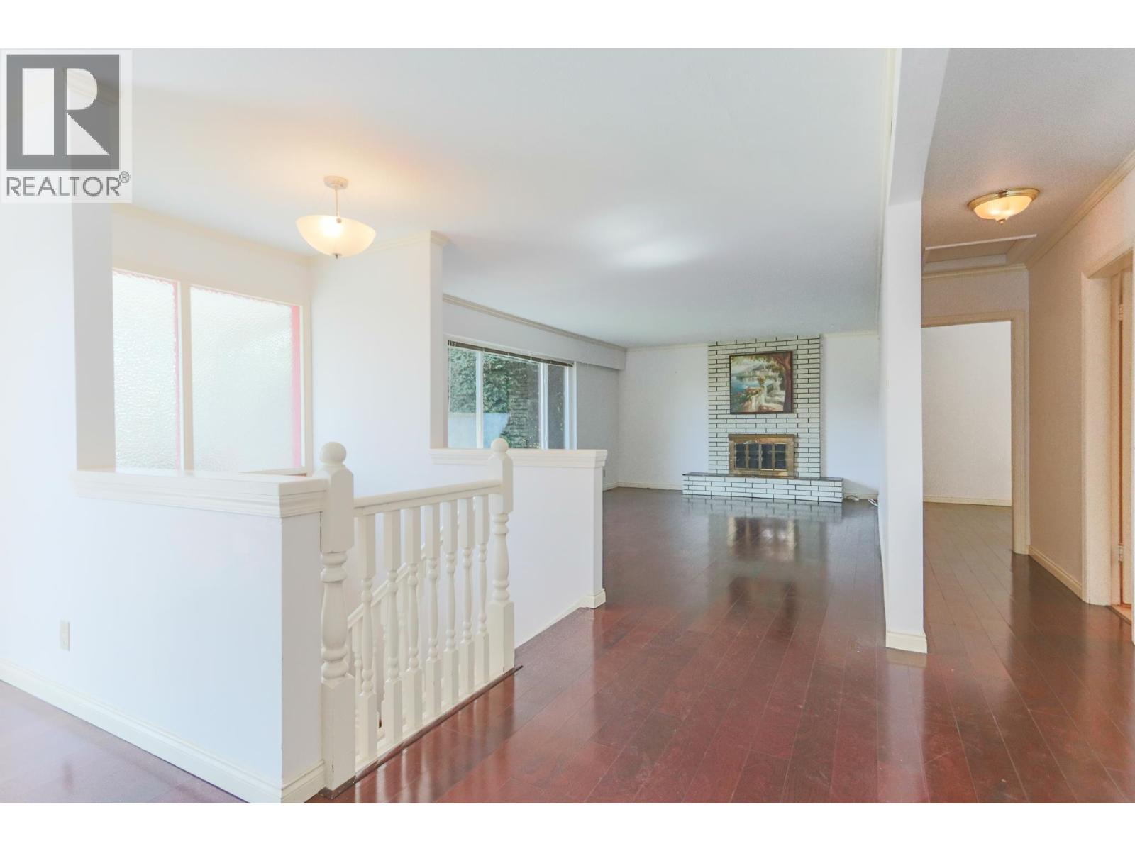 1352 E 16TH STREET, North Vancouver