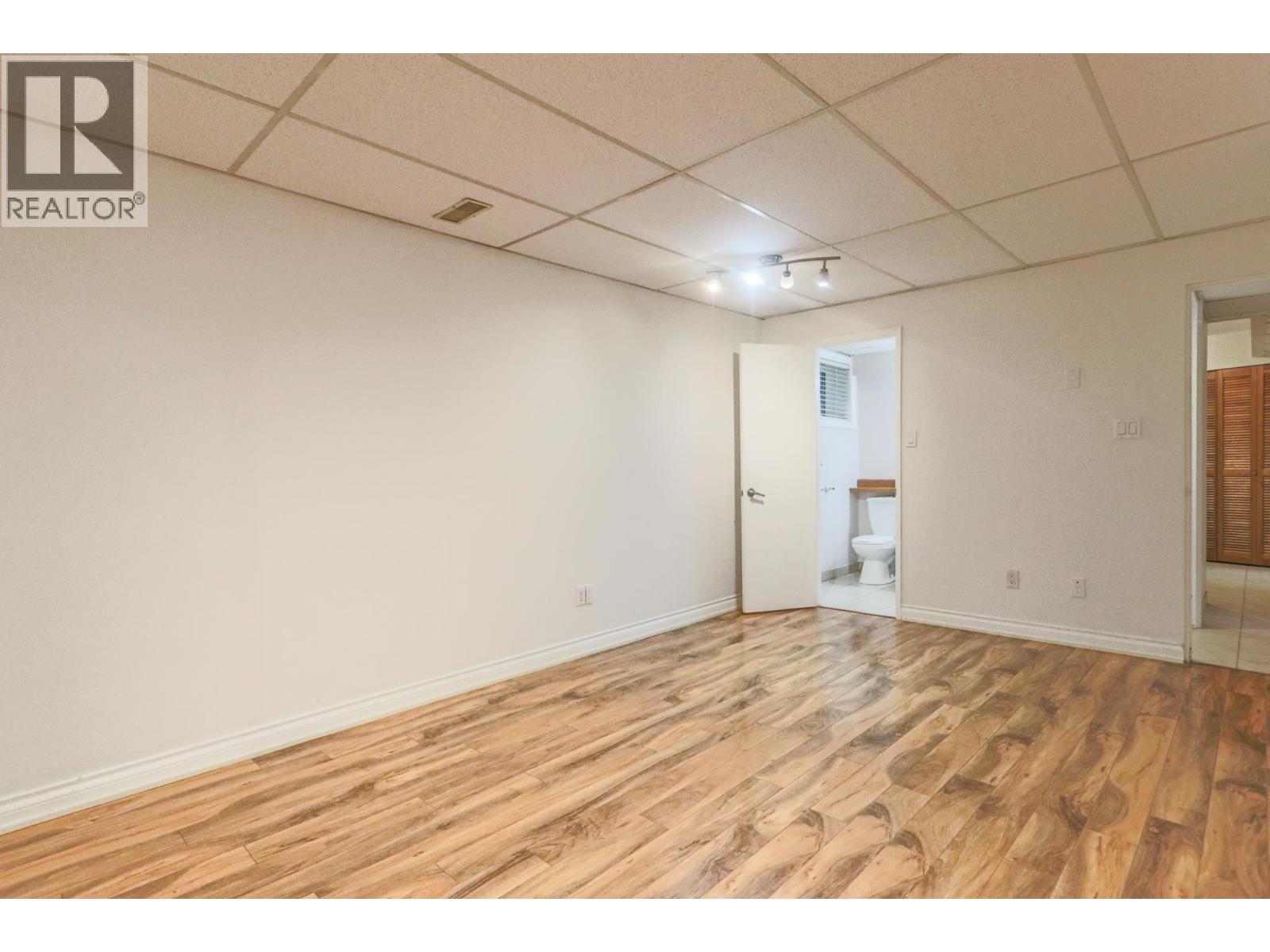 1352 E 16TH STREET, North Vancouver