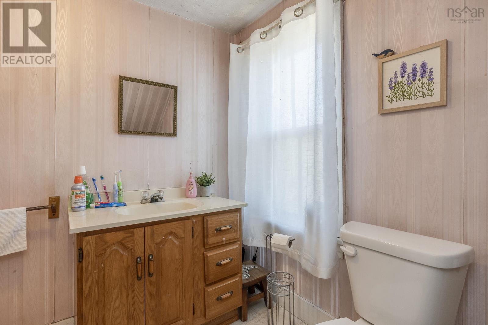 Property 23 of 41 of 1278 Crisp Road