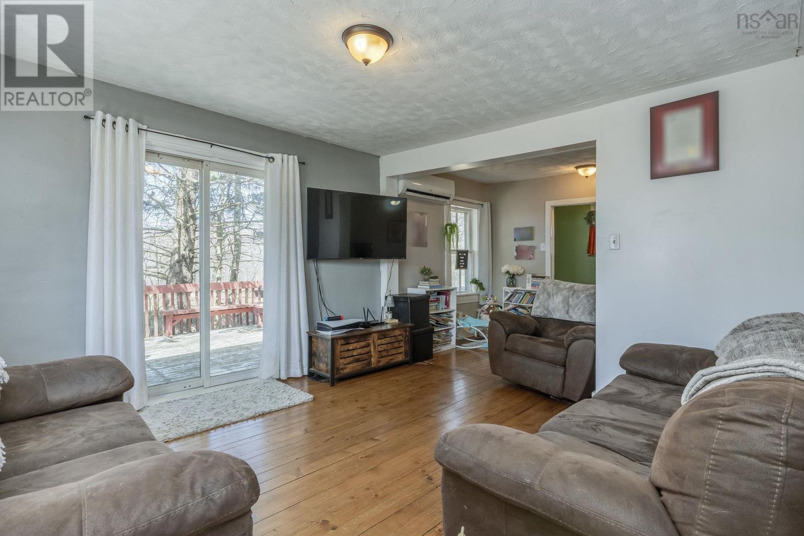 Property 17 of 41 of 1278 Crisp Road