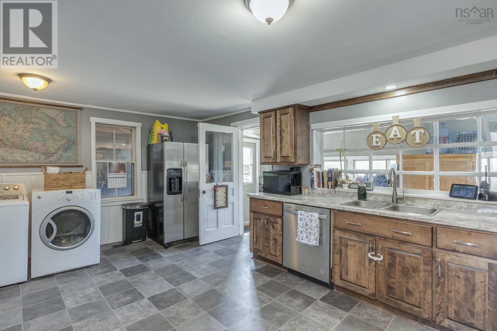 Property 5 of 41 of 1278 Crisp Road