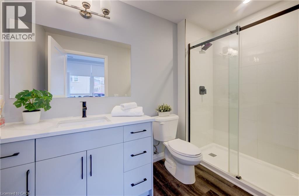 #201 60 CHARLES Street W - 12