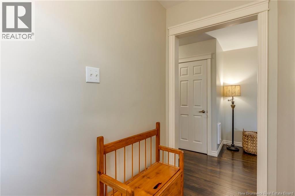 42 Stewart Avenue - 12