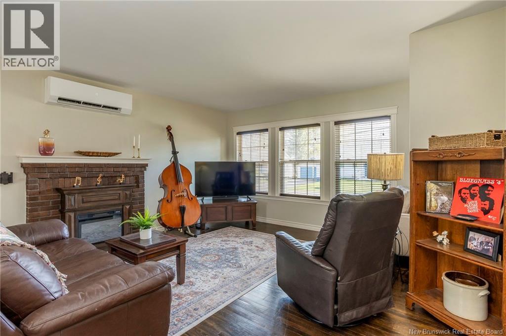 42 Stewart Avenue - 13