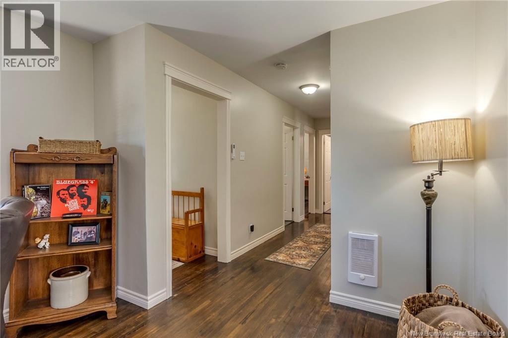 42 Stewart Avenue - 23