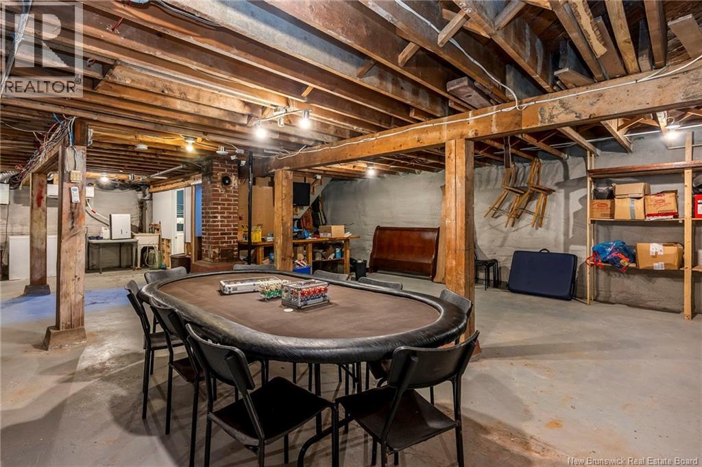 42 Stewart Avenue - 40