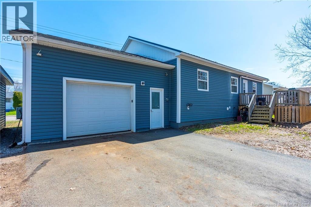 42 Stewart Avenue - 42