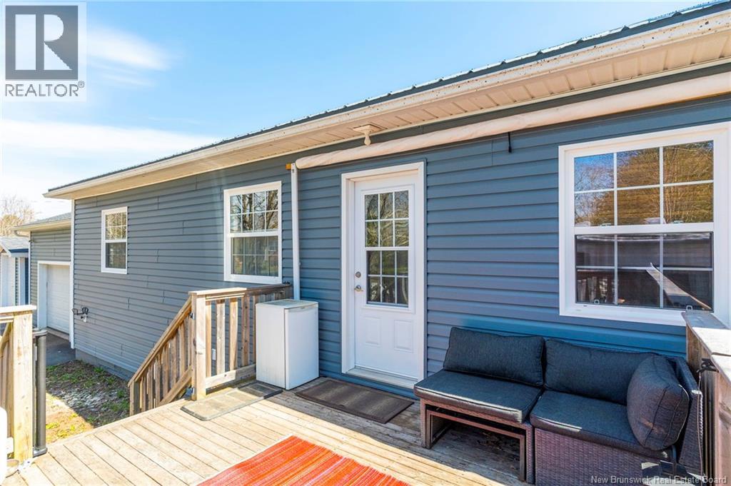 42 Stewart Avenue - 43