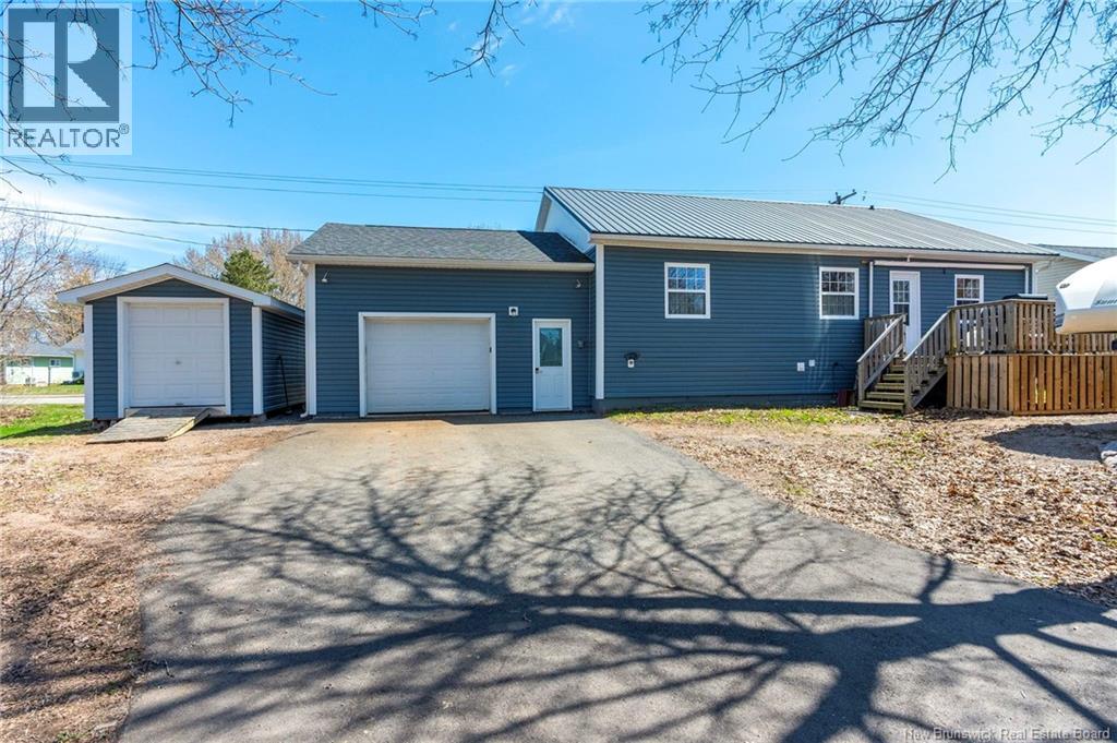 42 Stewart Avenue - 45