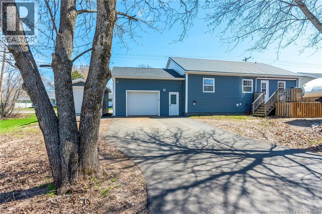 42 Stewart Avenue - 46